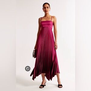 NWT Abercrombie Midi Pleated Dress